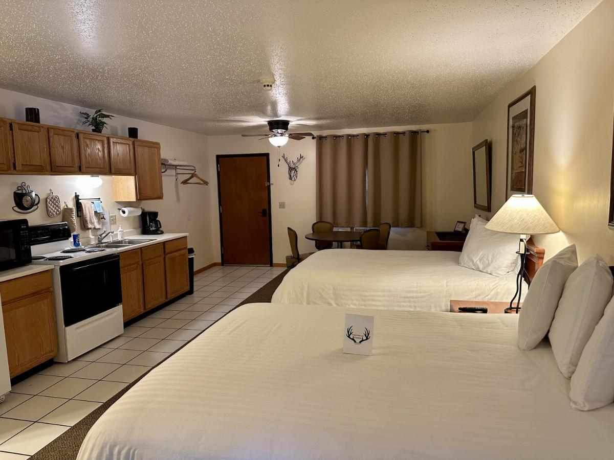 Whitetail Creek Resort Lead Esterno foto